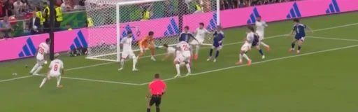 日本半场2-0突尼斯,镰田大地闪击连场破门,上田绮世建功